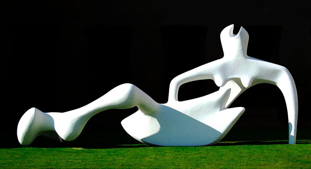 BodyGreen - Henry moore escultura gigante